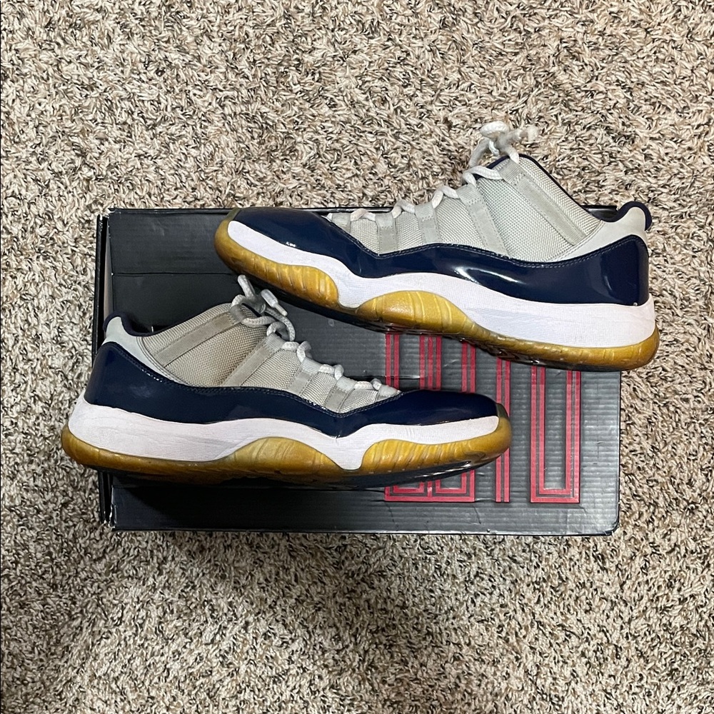 Jordan 11 Georgetown Size 11.5